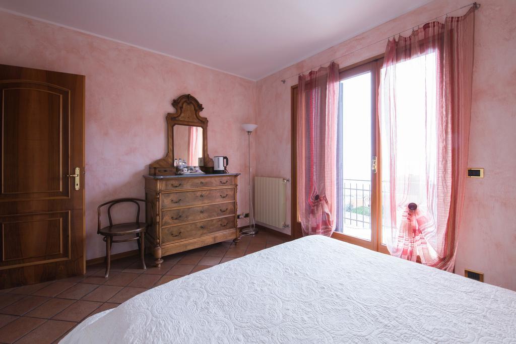 B&B La Mimosa Del Golfo Ospedaletti Ngoại thất bức ảnh